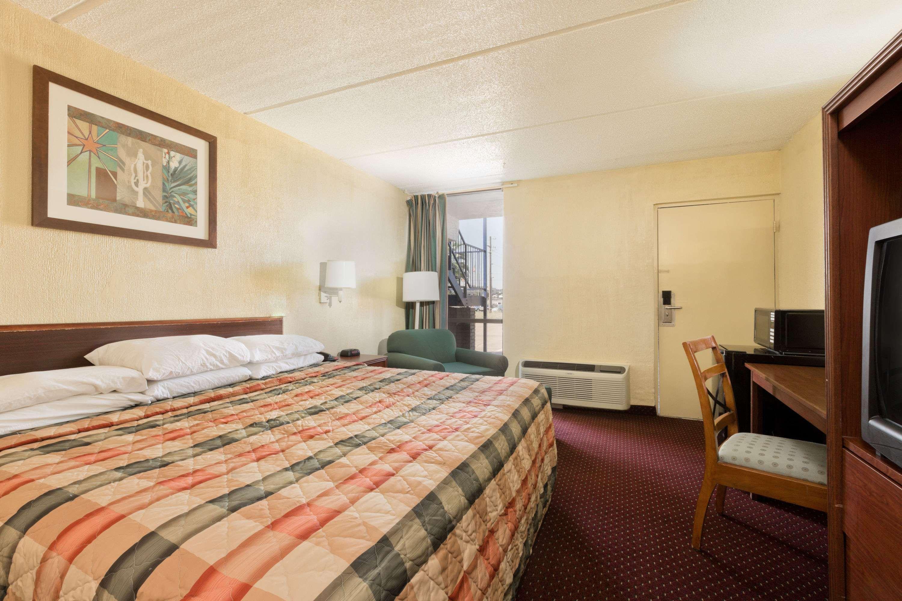 Knights Inn Brenham Luaran gambar