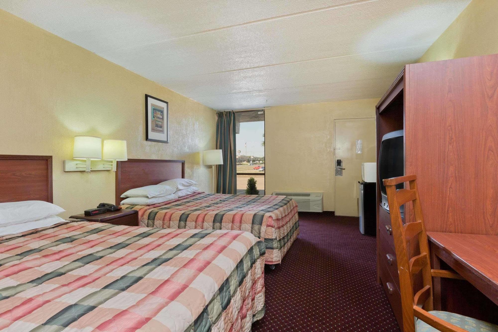 Knights Inn Brenham Luaran gambar